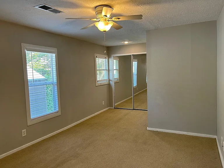 720 Woodland St — Photo 7
