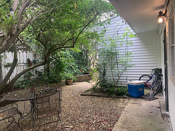 3rd image of 1623 4th St APT 4