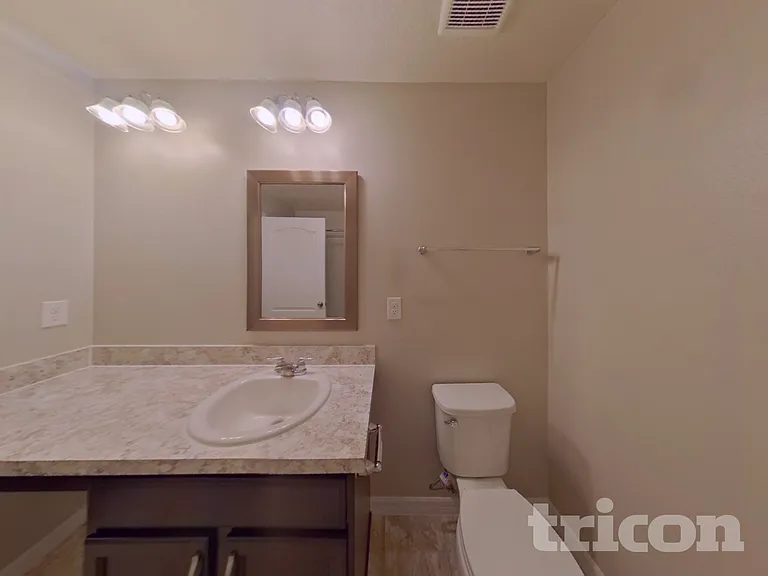 2244 Gladiolus Ln — Photo 15