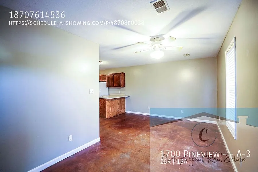 2 bed / 1 bath apartment — Photo 2