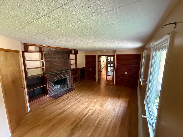 14 Thibault Pkwy — Photo 6