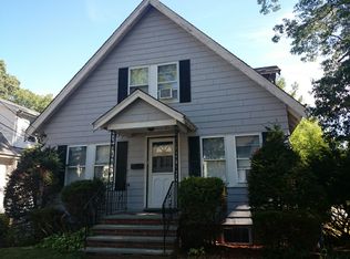 34 Eastwood Cir, West Roxbury, MA 02132