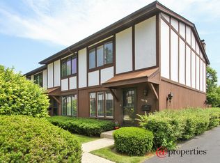 1805 Henley St #B, Glenview, IL 60025