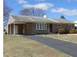 509 Parkway Dr, Fairless Hills, PA 19030