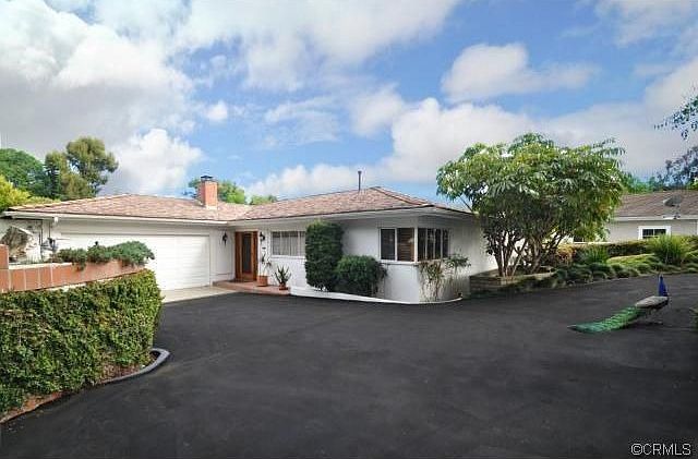 1st image of 44 Buckskin Ln