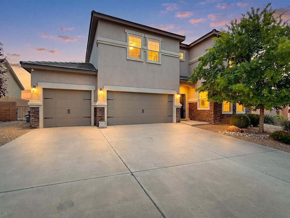 1st image of 2818 Cipres Ln SE