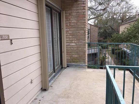 2nd image of 7132 N Holiday Dr #7132