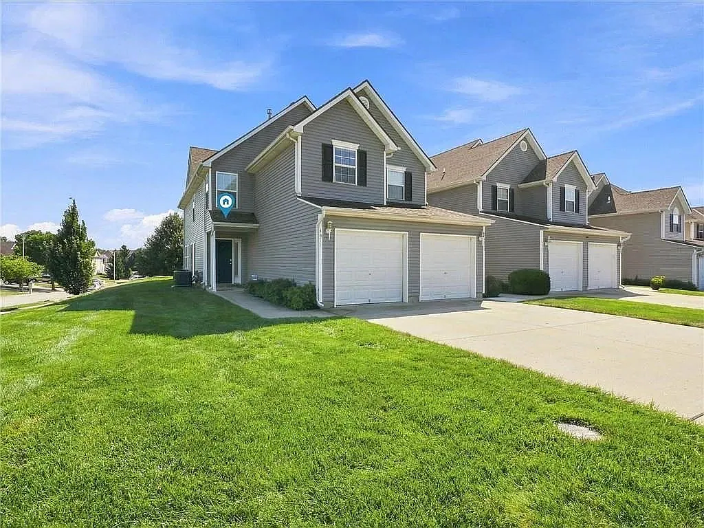 3 bed, 2.5 bath, 1500 sqft, $1,800 — Photo 1