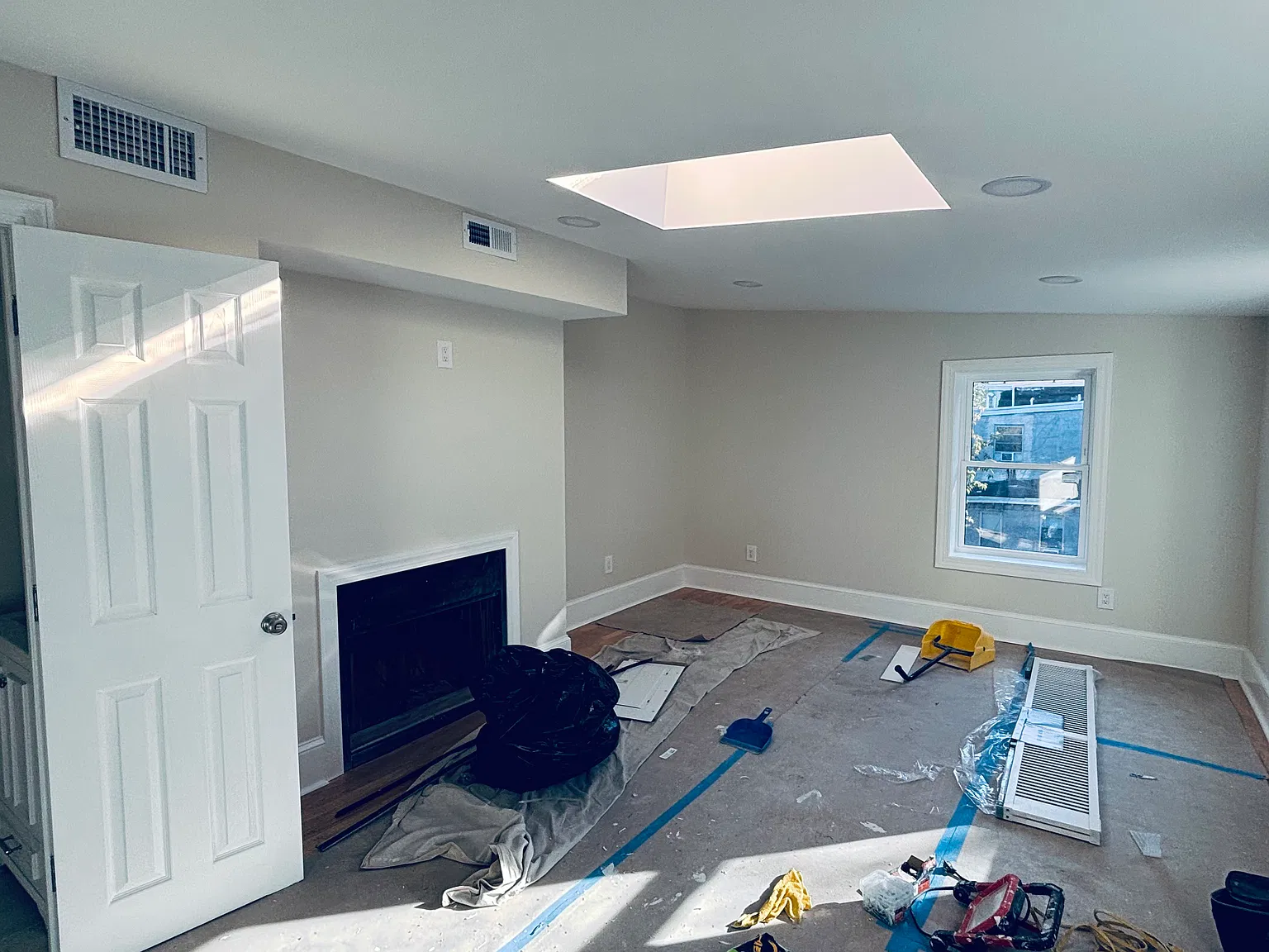 2 bed, 1.5 bath, 800 sqft, $2,400 — Photo 4