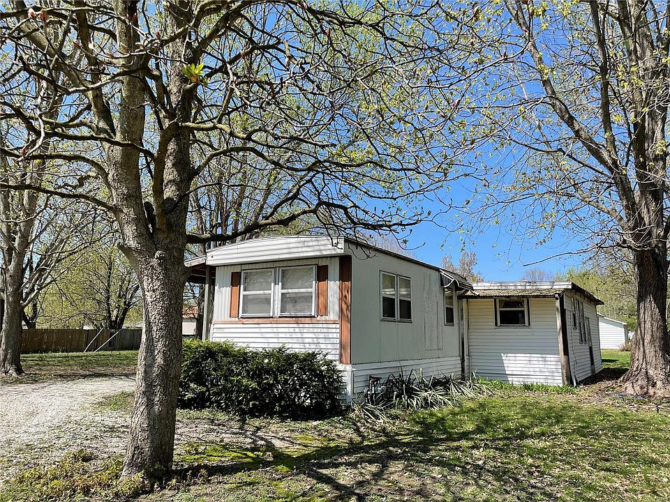 1st image of 1013 E Pueblo St