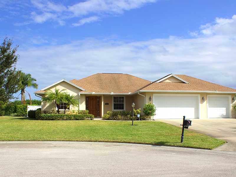 1st image of 410 Greystone Ct SW