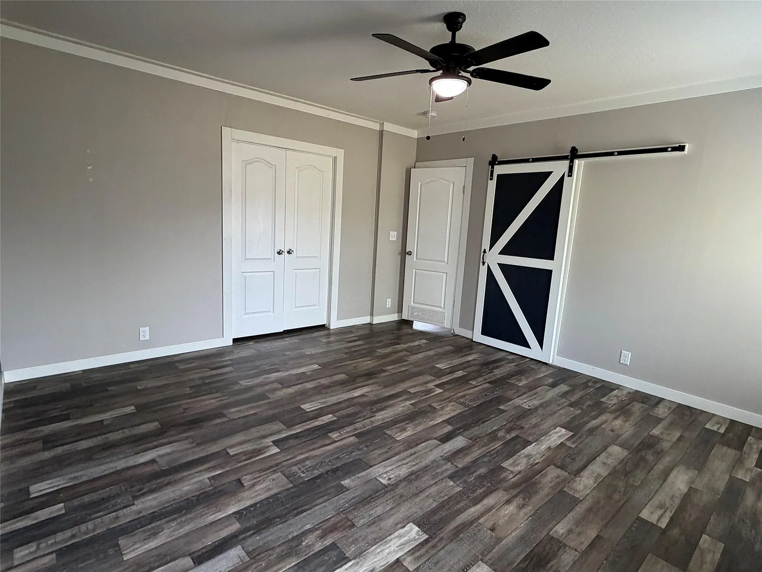 4 bed, 3.0 bath, 2280 sqft, $3,500 — Photo 4