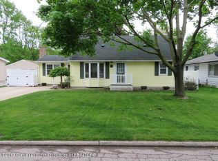 711 Donson Dr, Lansing, MI 48911