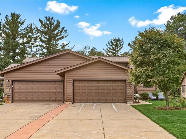 942 Cambridge Court #A, Altoona, WI 54720