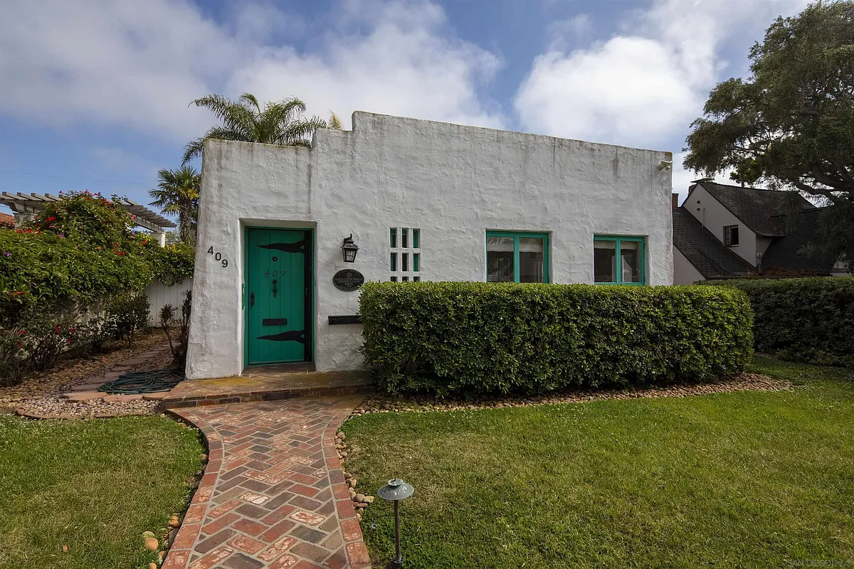 Building Photo - 409 Dunemere Dr