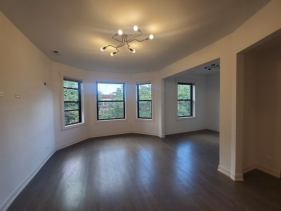 3rd image of 1415 W Olive Ave #2