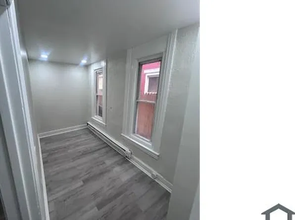 323 N 9th St APT 1, Reading, PA 19601