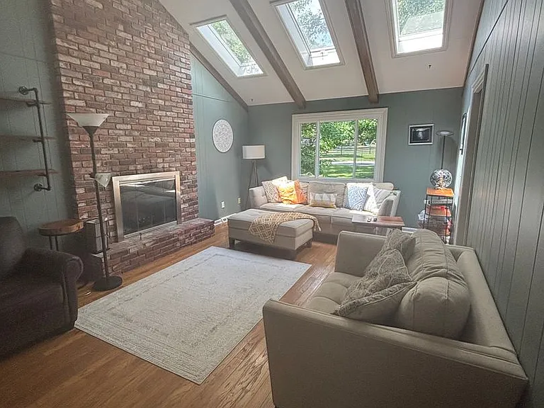 4063 Tall Timber Dr — Photo 9