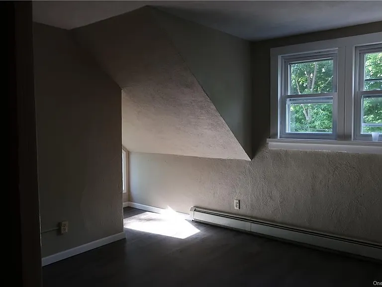 217 Pine Island Tpke — Photo 8