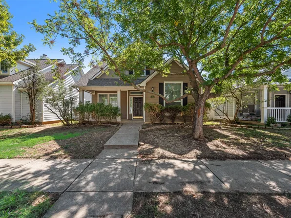 9854 Walnut Hill Dr, Aubrey, TX 76227