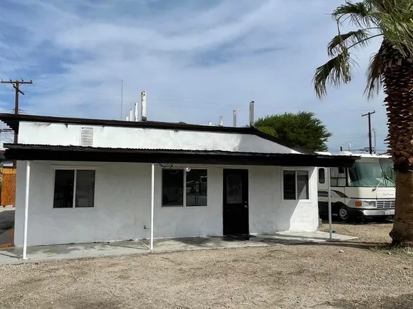 3428 Thermal Pl, Thermal, CA 92274