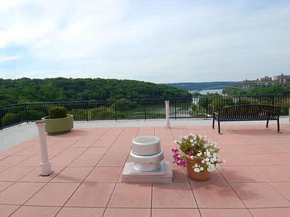 579 West 215th Street image 19 of 29