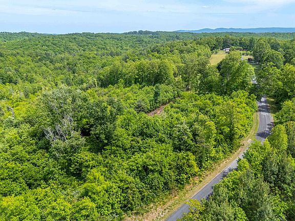 2nd image of 928 Ahart Ridge Rd