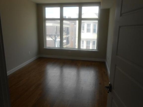 3rd image of 124 Polk St #1G