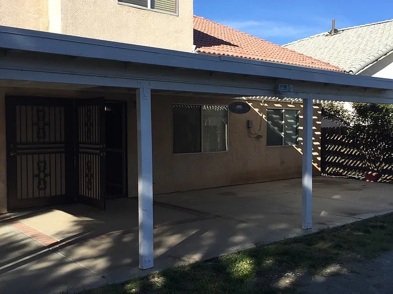 14333 La Crescenta Ave — Photo 2
