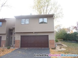 2322 Hillwood Dr E, Maplewood, MN 55119