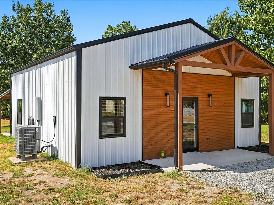 1st image of 420492 E 1168th Rd
