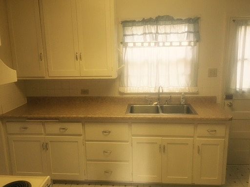 2nd image of 3519 Knox Cir