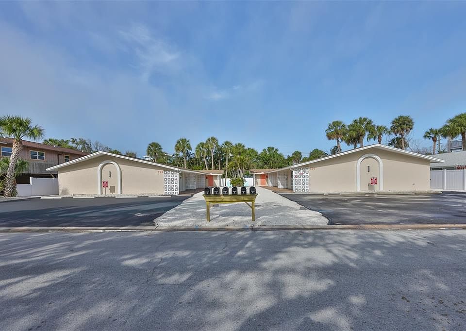 1st image of 722-724 1st St