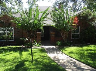930 Green Rock Dr, Duncanville, TX 75137