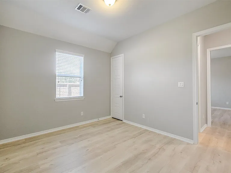 18314 Southwood Creek Dr — Photo 28