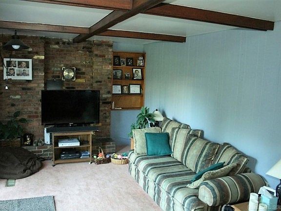 5th image of 31256 Shaw Dr