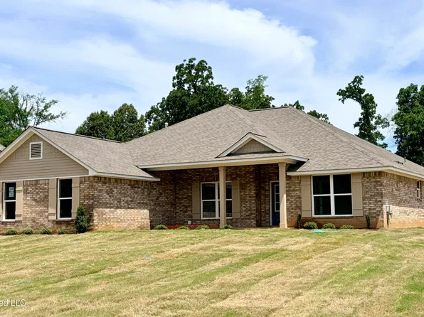 80 Farley Rd, Byhalia, MS 38611