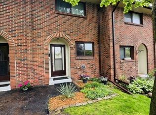 41 Rhonda Rd #20, Guelph, ON N1H6H1