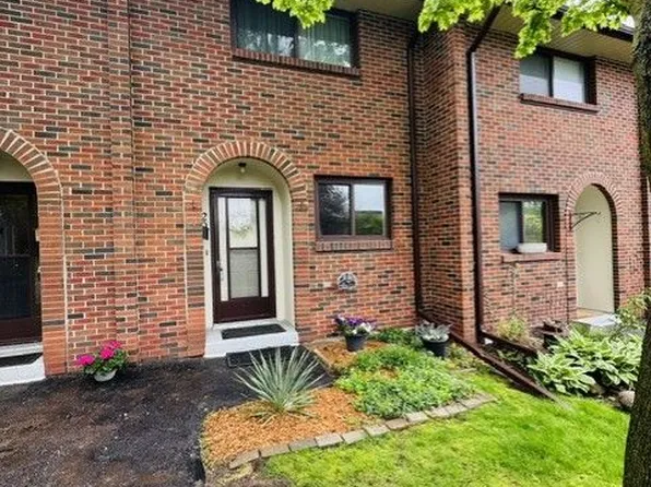 41 Rhonda Rd #20, Guelph, ON N1H 6H1