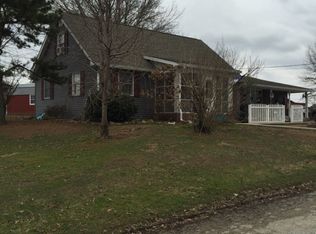 1522 S Dongola Rd, Oakland City, IN 47660
