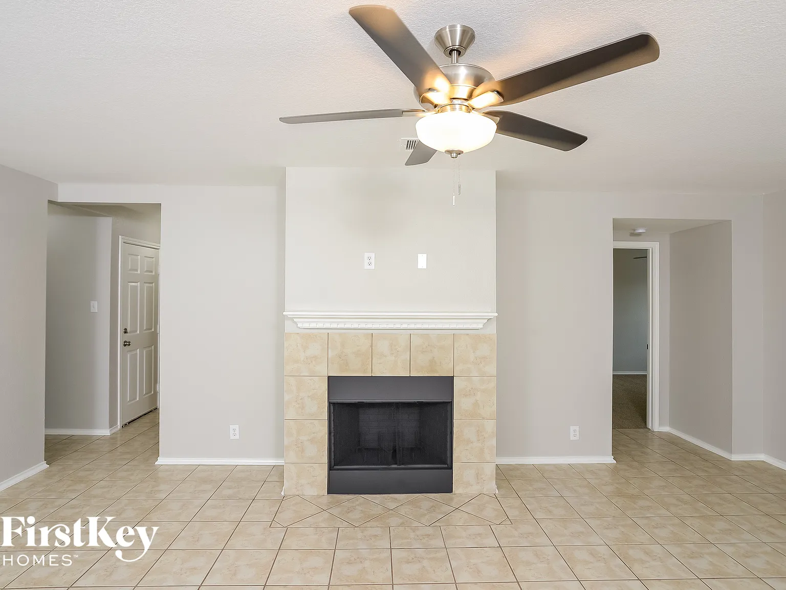 3 bed, 2.0 bath, 1332 sqft, $1,840 — Photo 4