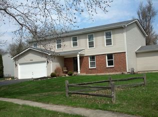 17652 W Dartmoor Dr, Grayslake, IL 60030