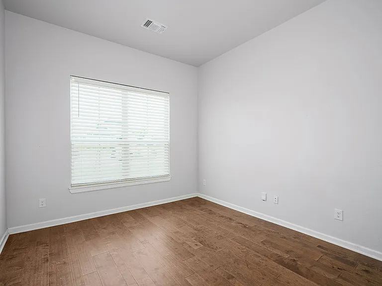 800 Firefork Ave — Photo 5