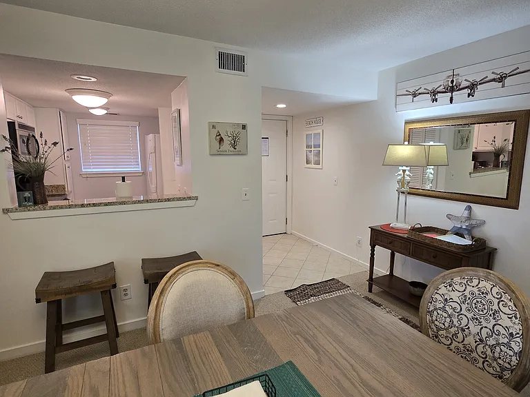 1 Tanglewood Dr #501 — Photo 31