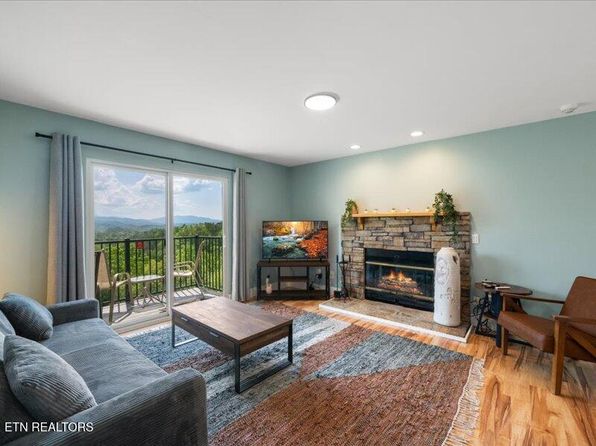 3710 Weber Rd #E204, Gatlinburg, TN 37738