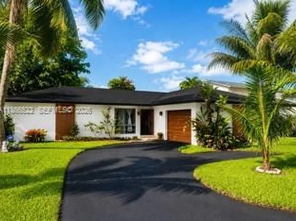 7551 SW 42nd Pl, Davie, FL 33314