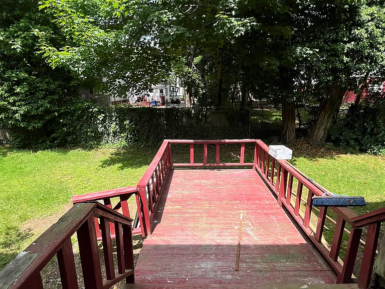 101 Hazel St #B7 — Photo 18