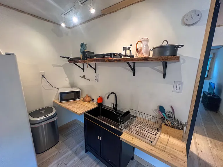 52 Chatham Rd — Photo 2
