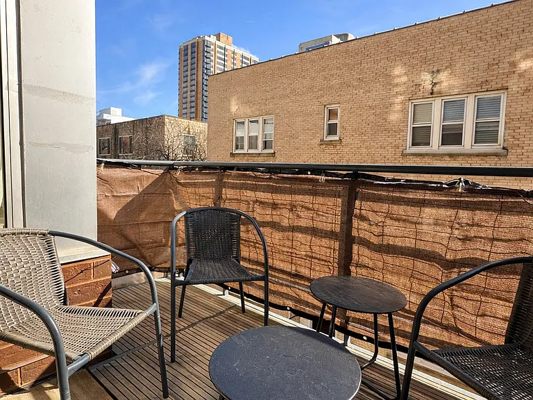 1042 N Cass St #306 — Photo 8