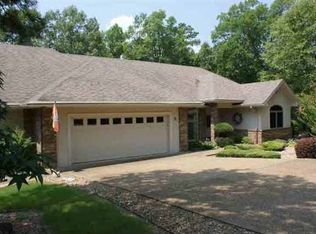8 Magellan Ln, Hot Springs Village, AR 71909